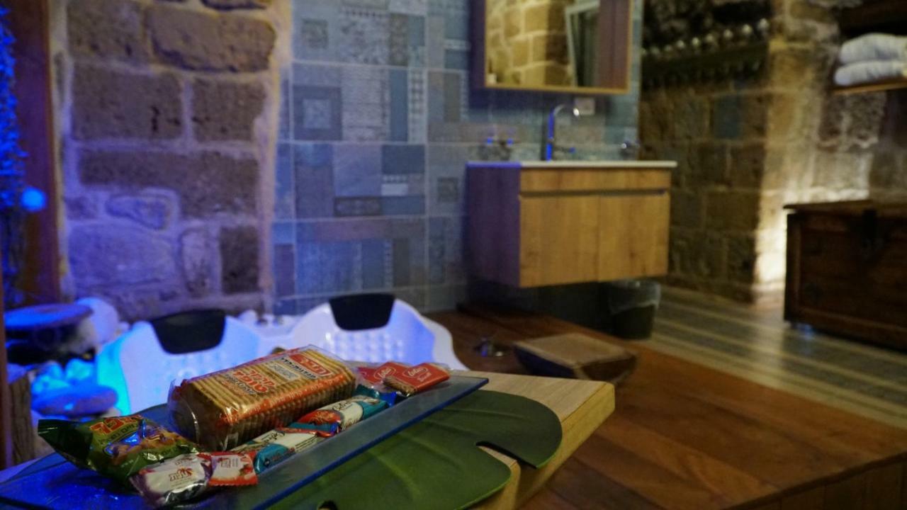 Villa Ashash House à Acre Extérieur photo